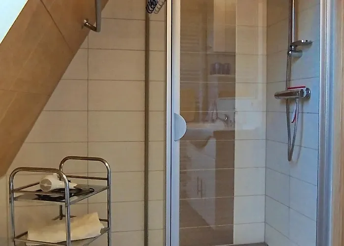 شقة Neubert فولكنشتاين