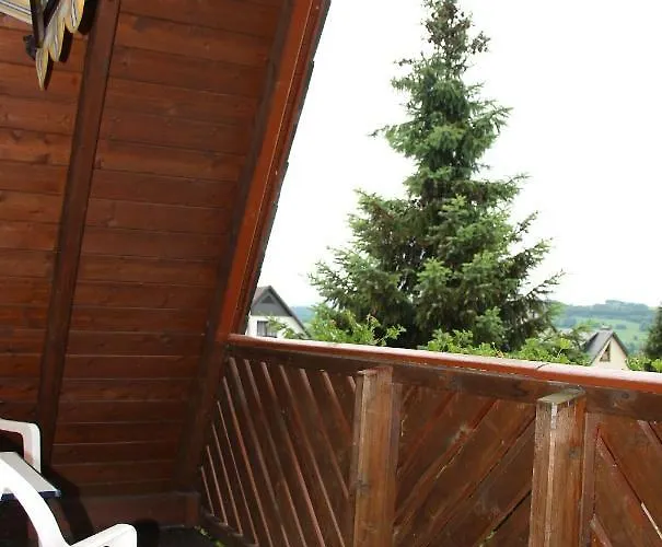 Neubert * فولكنشتاين